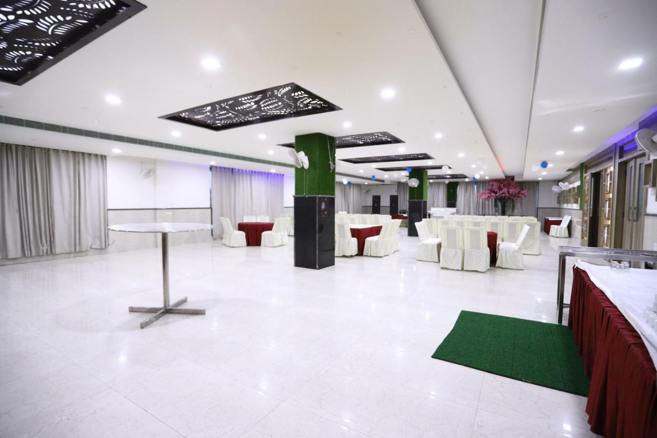 Diwan Hotel And Restaurant Surkhi Kültér fotó