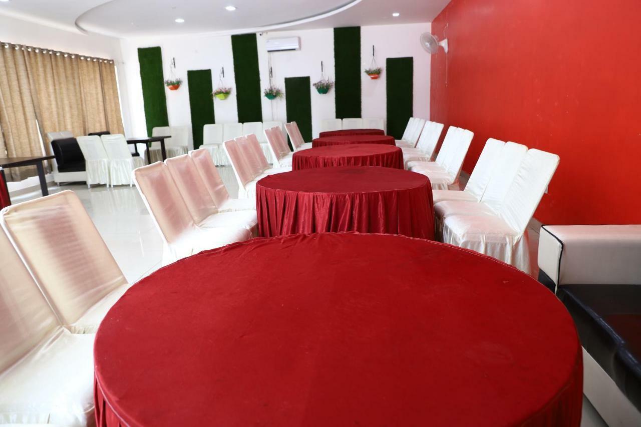 Diwan Hotel And Restaurant Surkhi Kültér fotó
