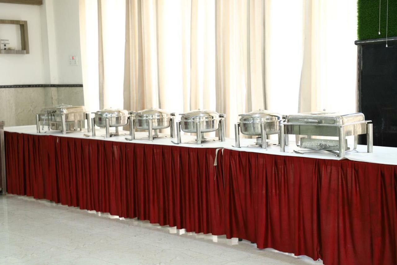 Diwan Hotel And Restaurant Surkhi Kültér fotó