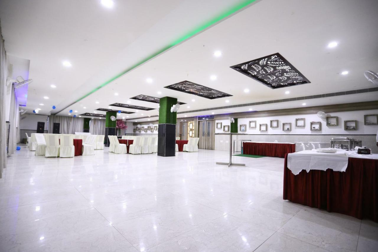 Diwan Hotel And Restaurant Surkhi Kültér fotó