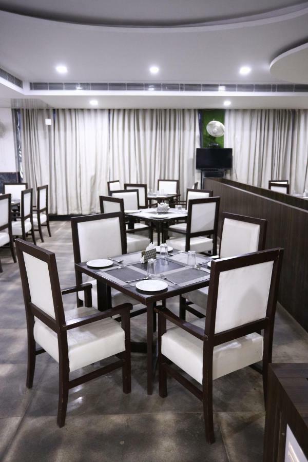 Diwan Hotel And Restaurant Surkhi Kültér fotó