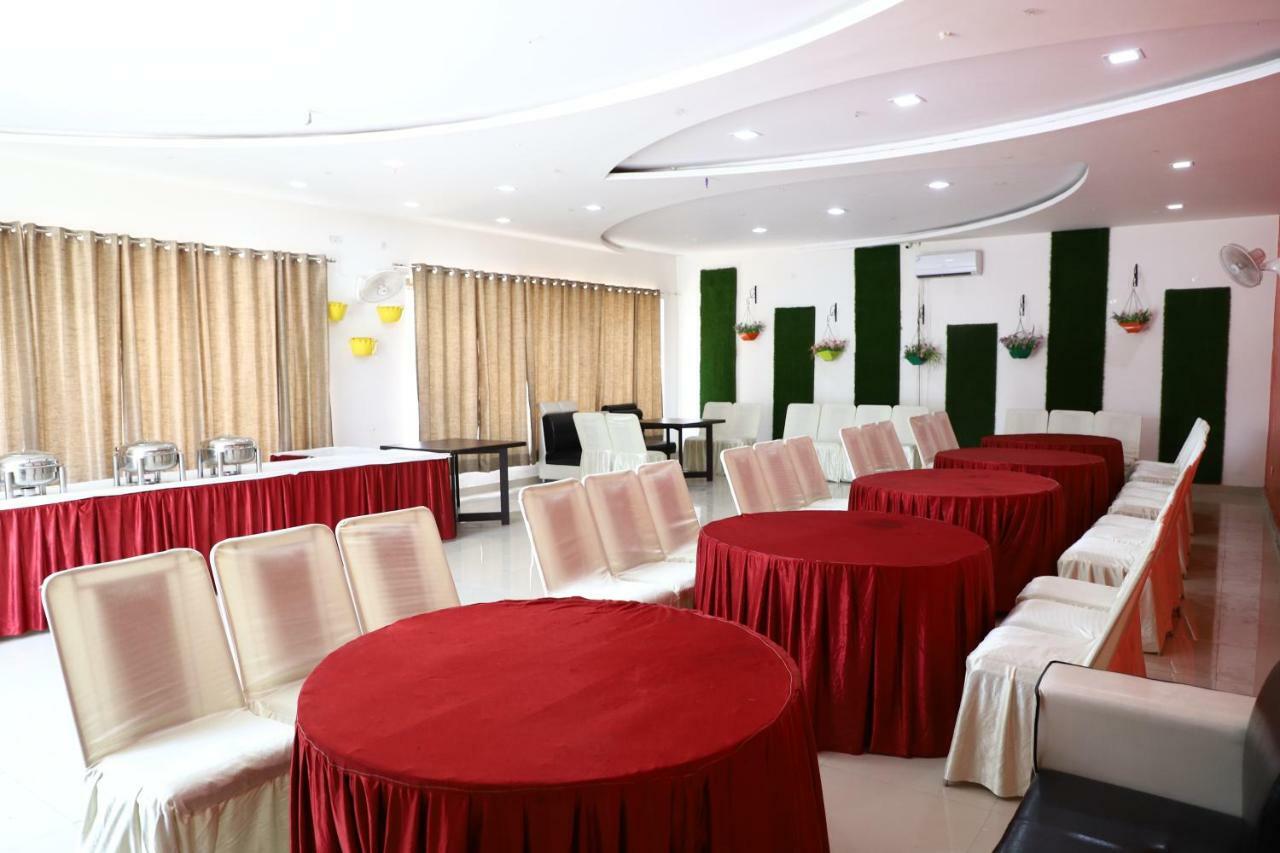 Diwan Hotel And Restaurant Surkhi Kültér fotó